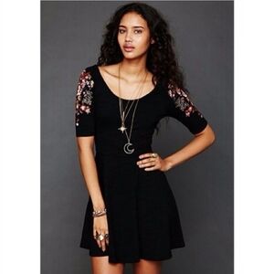 Free People Embroidered Garden Sleeve Black Fit & Flare Skater Mini Dress Small